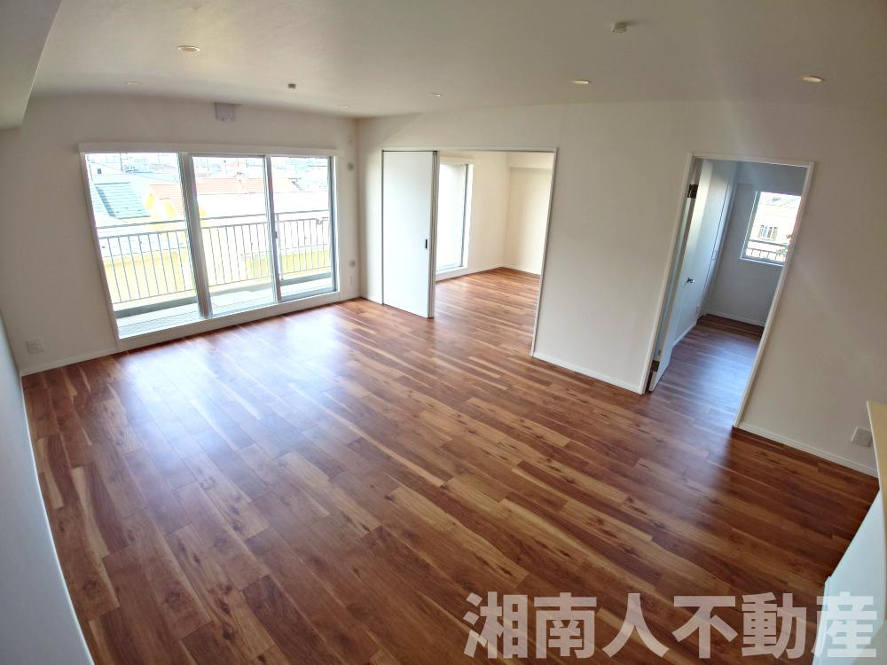藤和ハイタウン湘南茅ヶ崎の居間・リビング|こちらのリビングで趣味の時間をお楽しみください