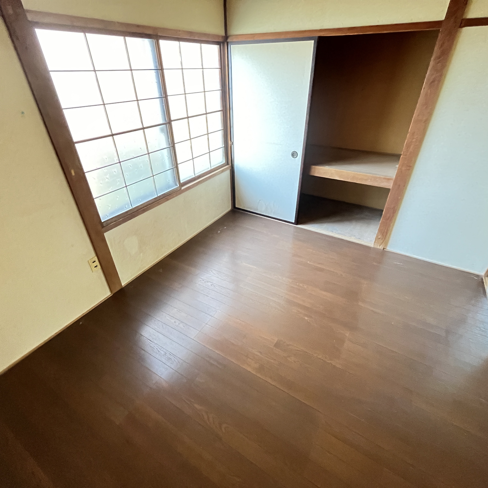登別市若草町3丁目21-4、15　2棟一括販売の洋室