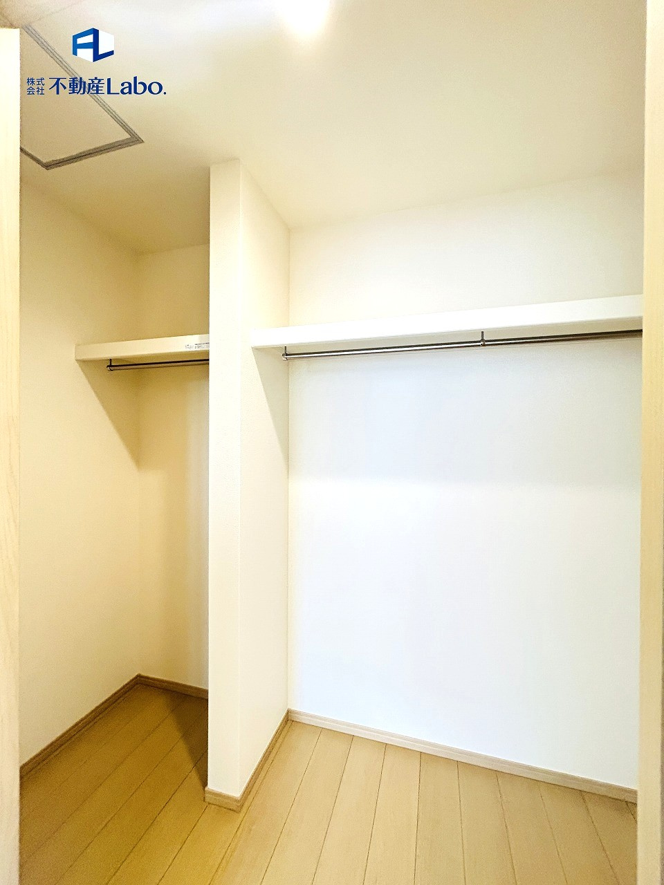 ハートフルタウン　清水町長沢618番　全2棟の収納|●ウォークインクローゼット●
単なる収納を超えて「暮らしの質」をぐっと高めてくれる空間です。見た目のすっきり間だけでなく、日々の導線や気分も高めてくれます♪