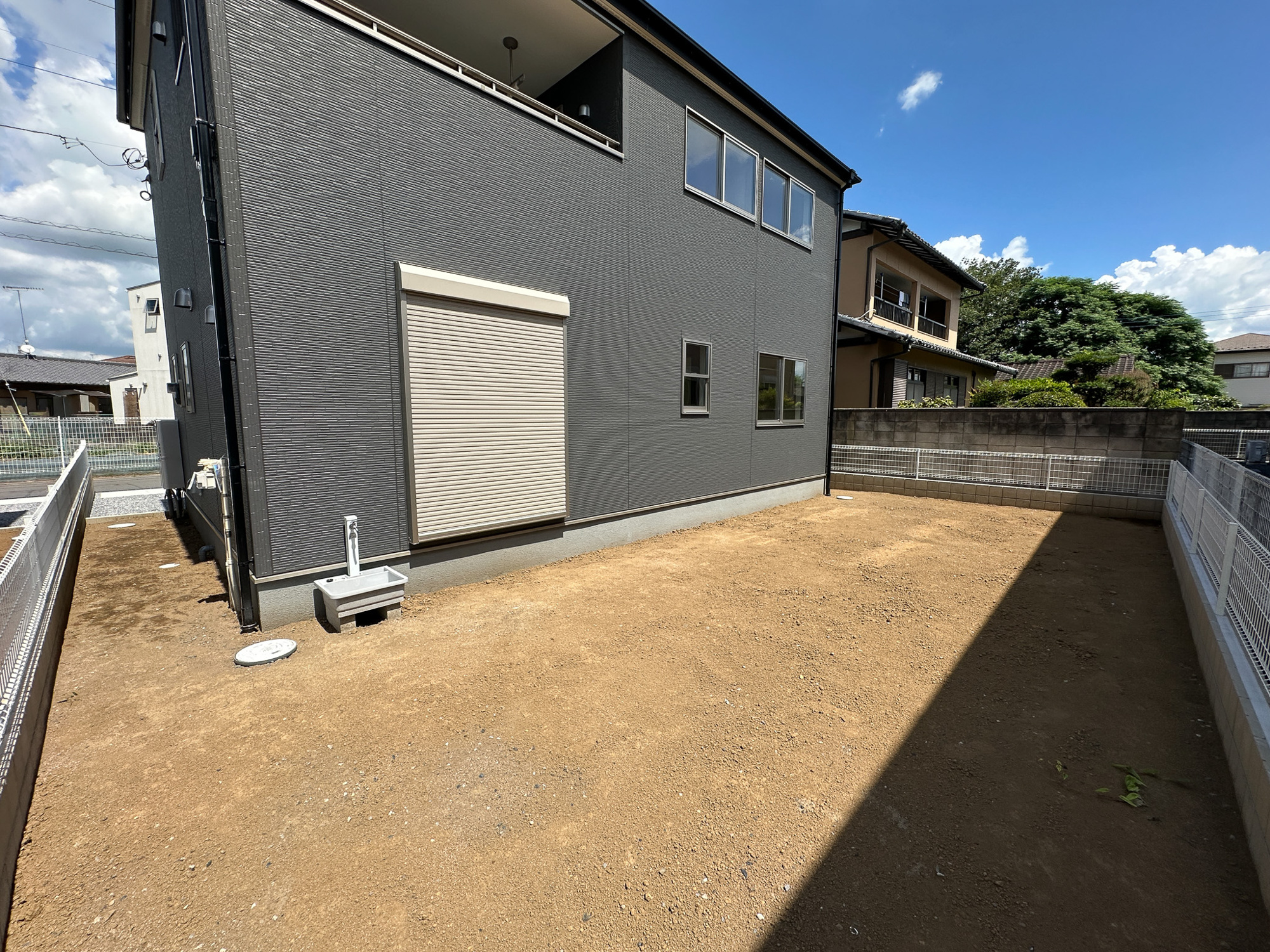 第１佐野犬伏下町　新築住宅全３棟の庭|お庭での家庭菜園・ガーデニングを通じて、お子様と一緒に育てていくと、思い出も増えていきそうですね♪