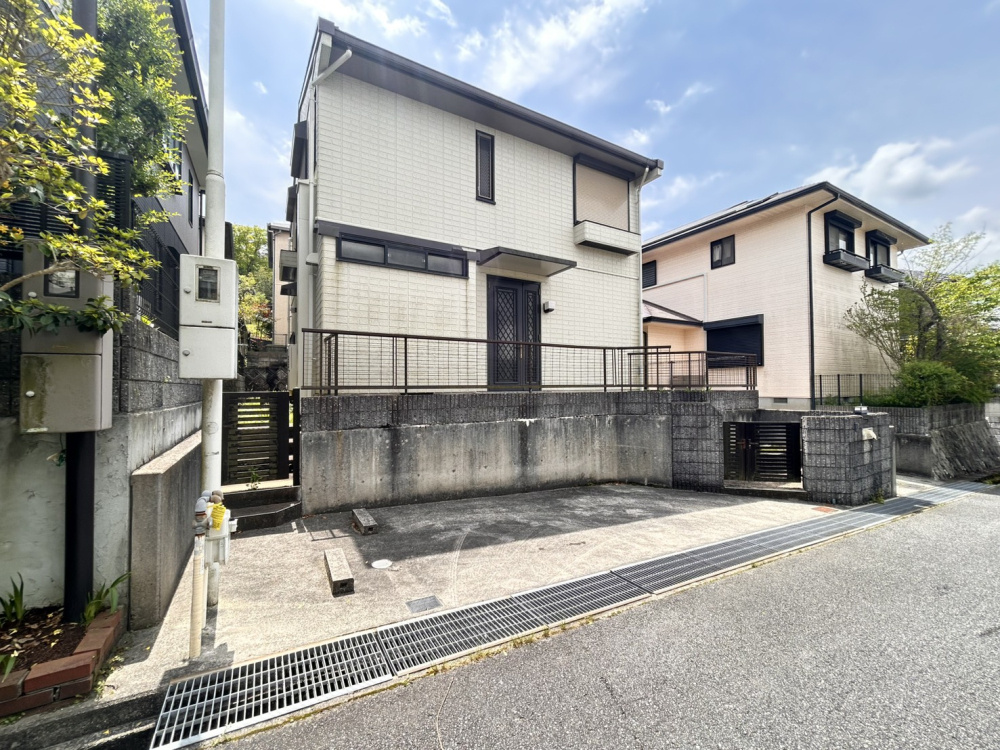 神戸市北区小倉台６丁目一戸建の外観