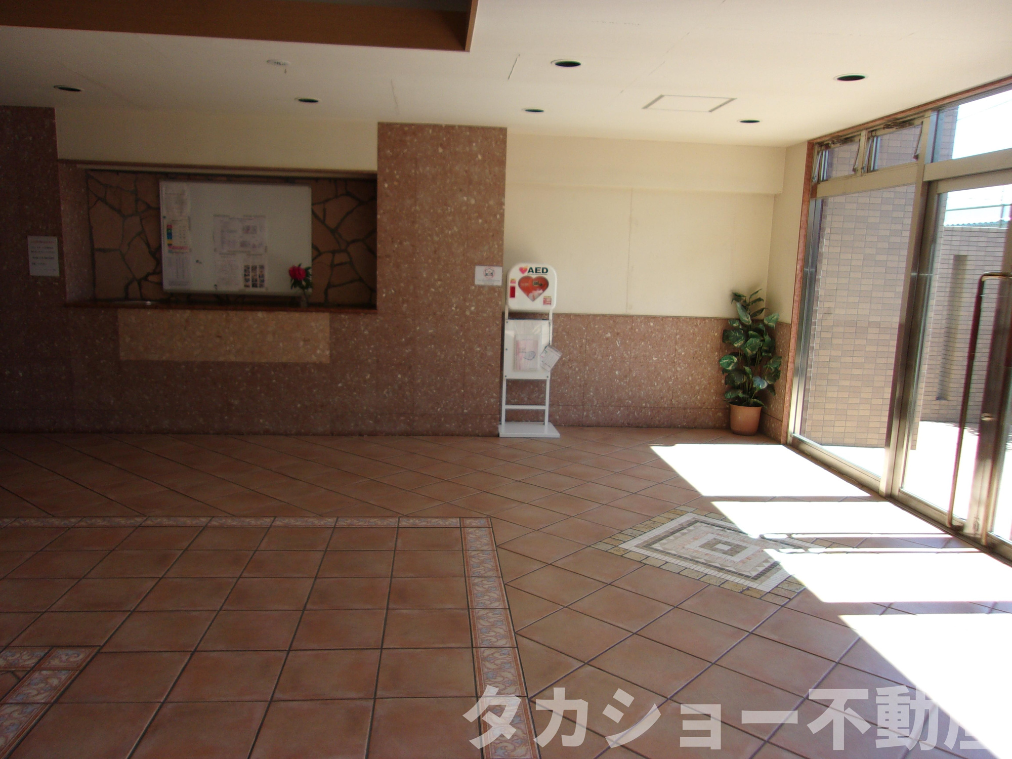 ダイアパレスパレッティアのエントランス|ゆとりのあるエントランスです