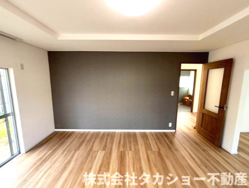 君津市外箕輪1丁目　中古戸建の居間・リビング