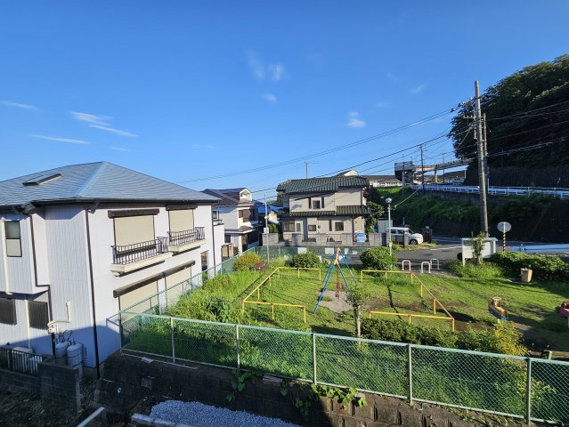 ◆土地200m2以上◆カースペース２台～上依知　新築分譲～全2棟の展望|南側隣地が【みねがやと公園】となっておりますので、日当たり良く、風通し良く、開放感があります。