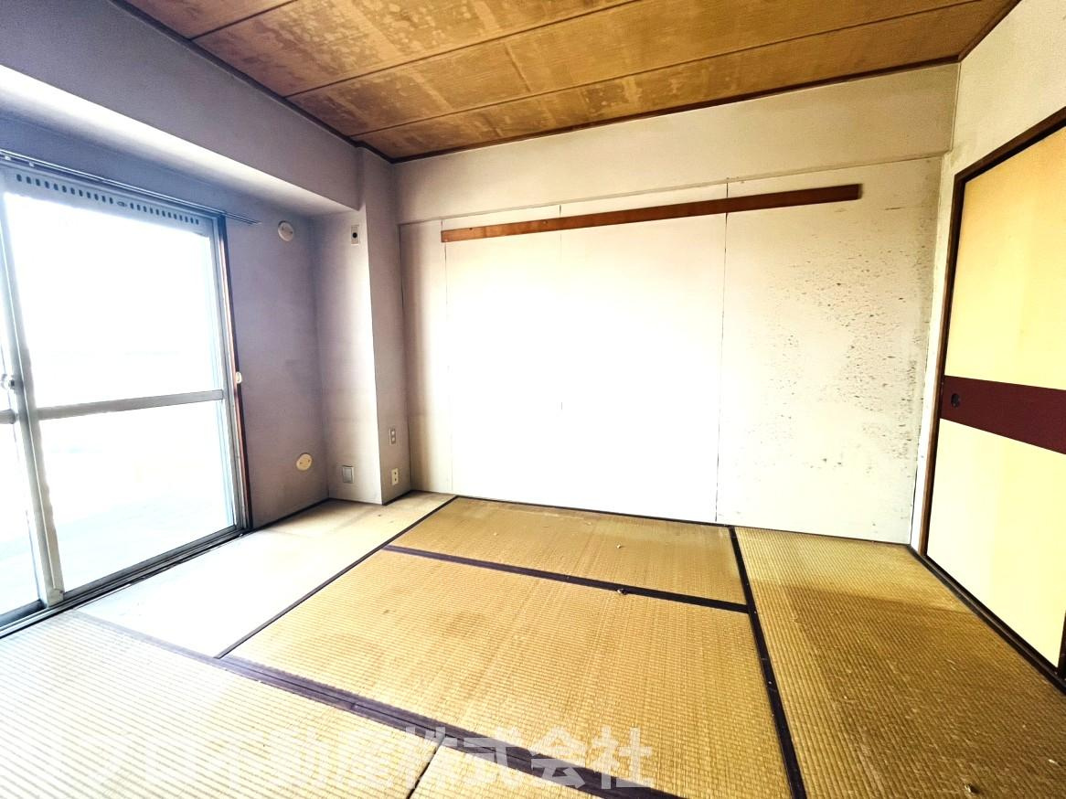 ファミール南常盤平８階の和室|和室６．０帖、日当たりは良好です！