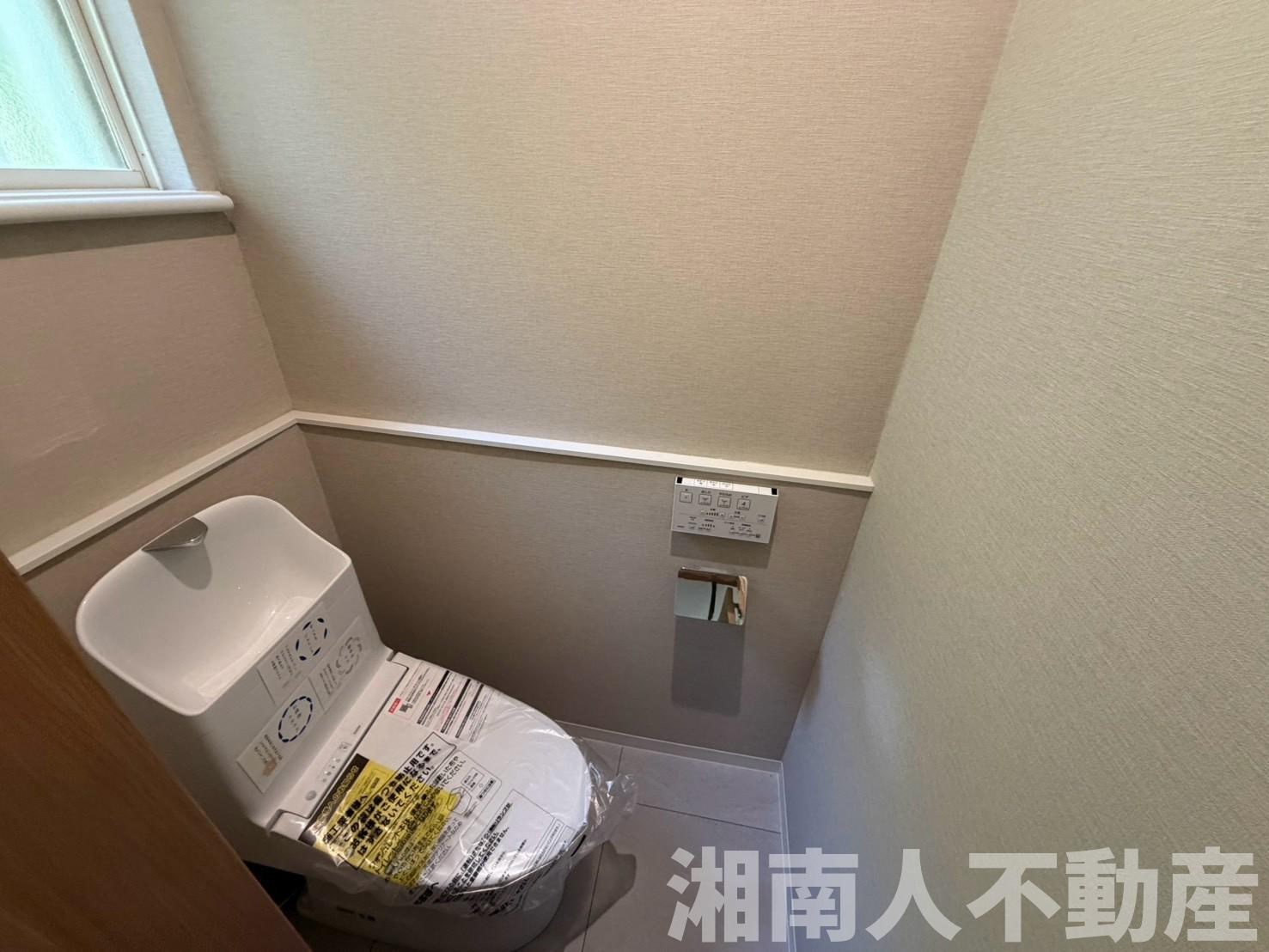 鎌倉市七里ガ浜東５丁目５－１３戸建のトイレ|落ち着いたトイレです