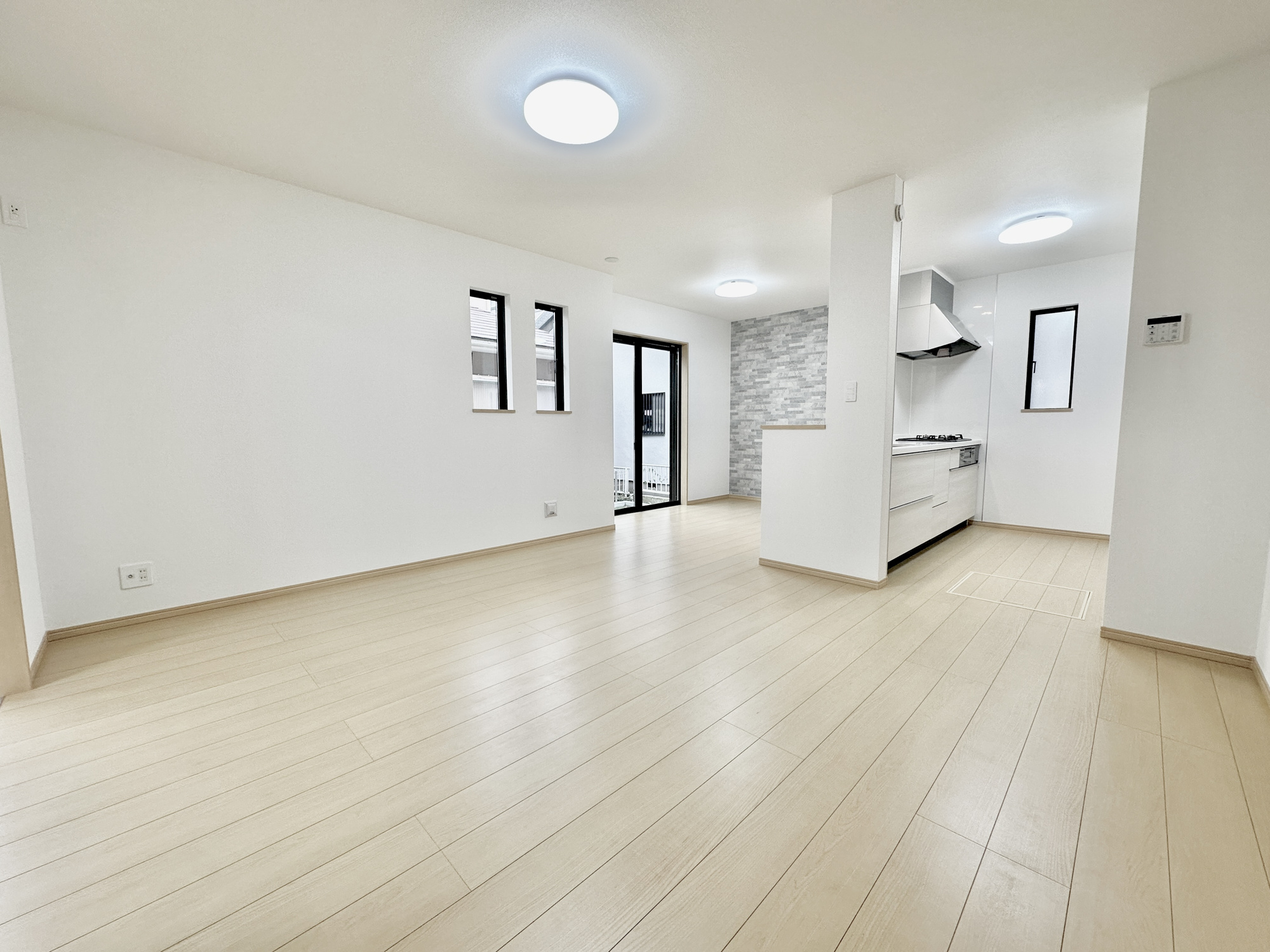 宇都宮市御幸ヶ原町126番　新築住宅全１棟の居間・リビング|ここにはみんなが集い、食事と楽しい会話が始まる。話に夢中になりすぎて、ついつい時を忘れてしまう。そんな束の間の幸せを感じさせてくれる場所。
