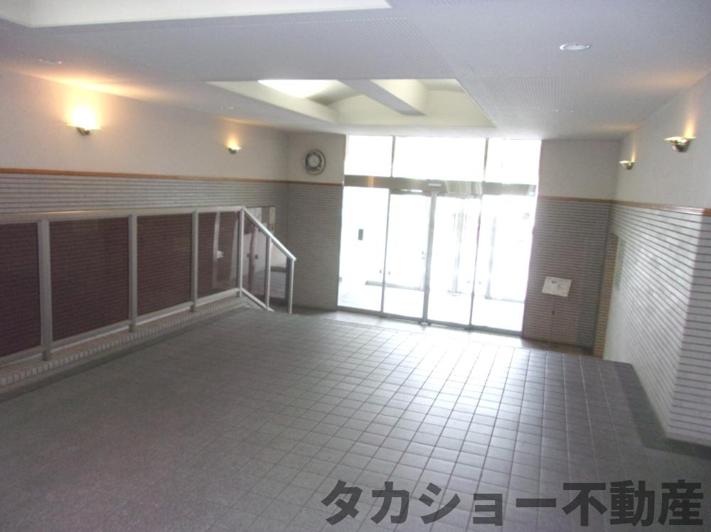 市原八幡パークホームズのエントランス|ゆとりのあるエントランスです