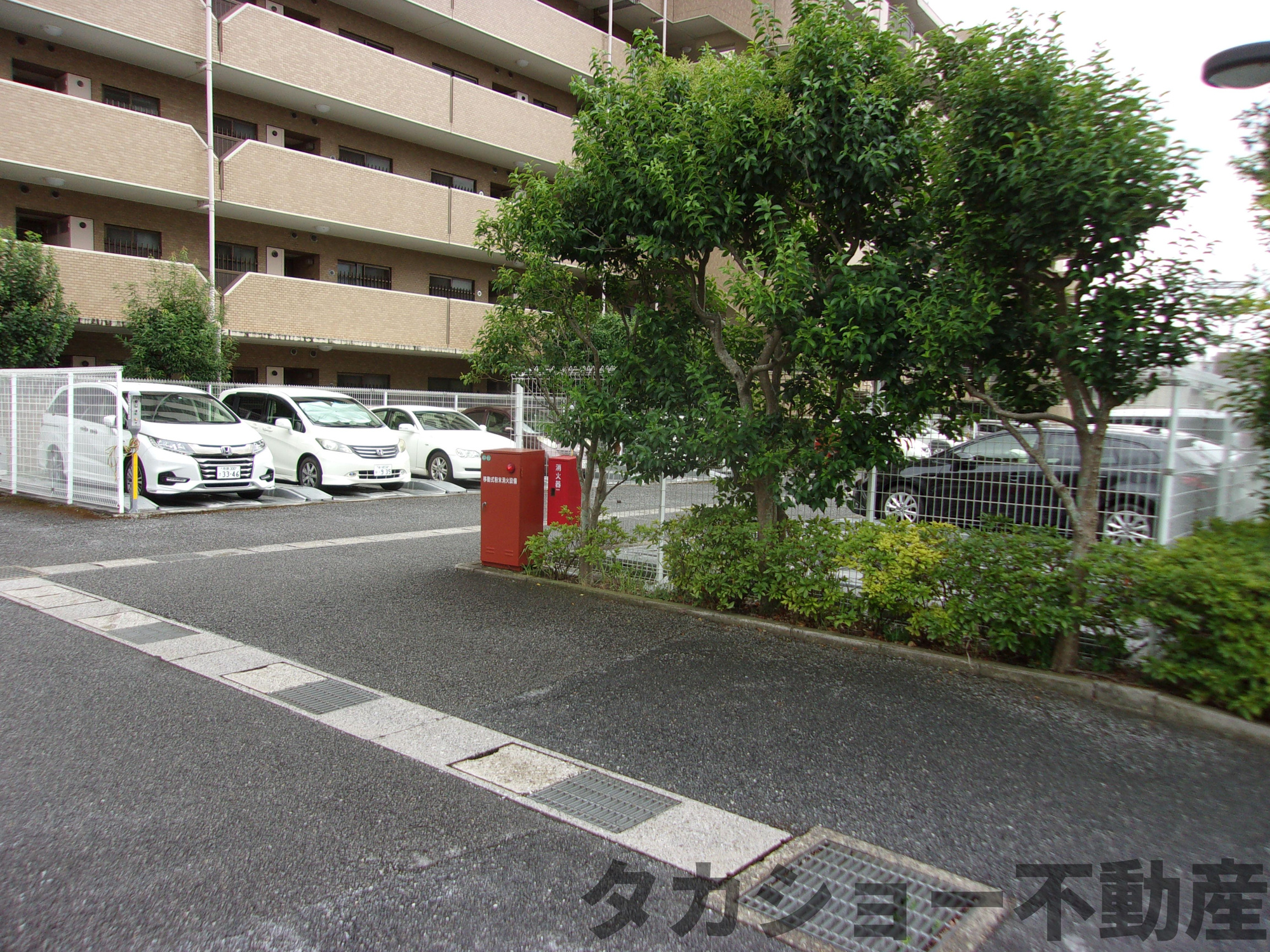 市原八幡パークホームズの駐車場