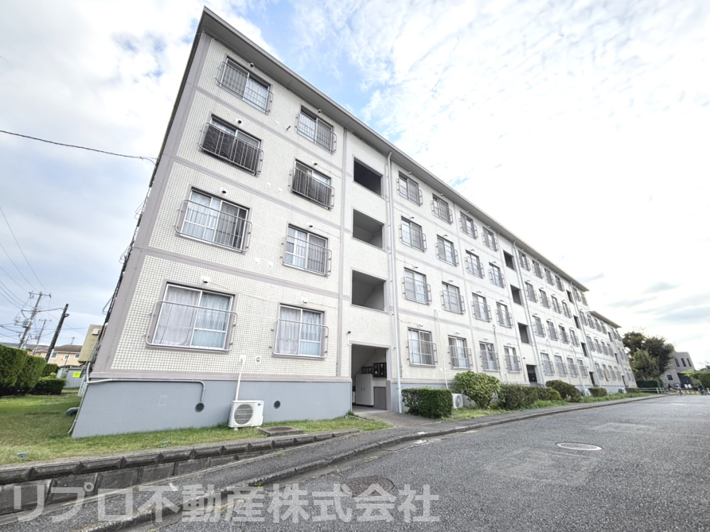 天王台ファミールハイツ２号棟の外観|常磐線「天王台」駅　徒歩：１３分！通勤・通学に便利です！