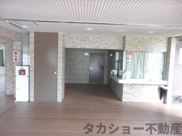 ダイアパレス千葉たつみ台のエントランス
