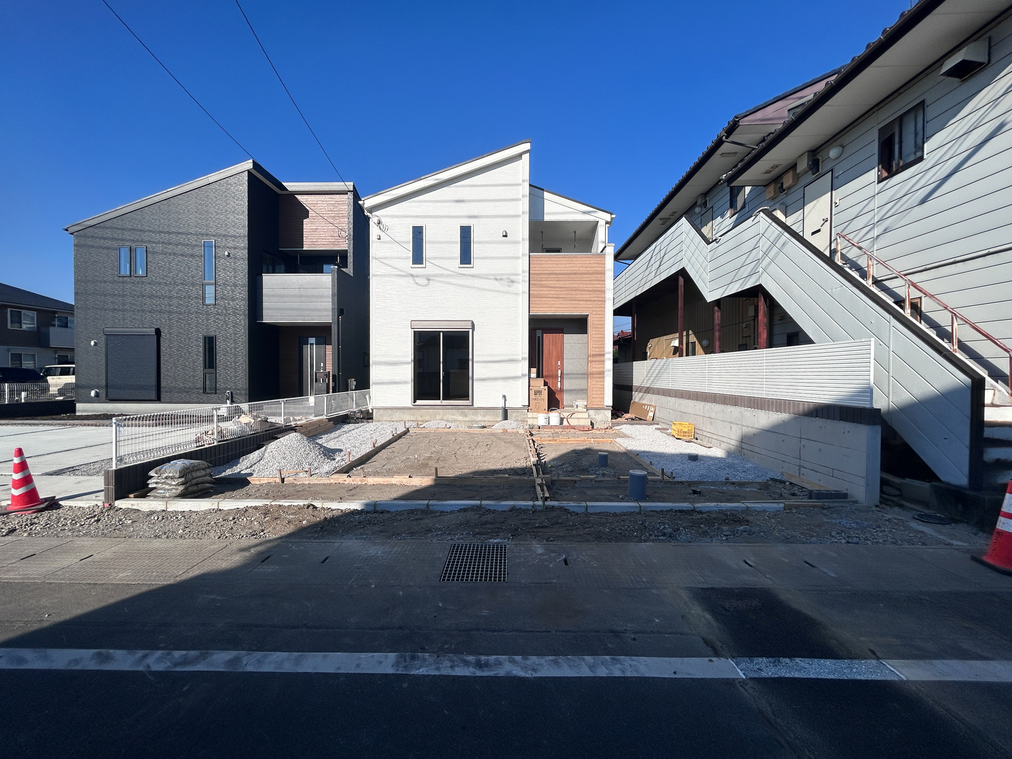 前橋市幸塚町第2　新築住宅全2棟の駐車場|施工中