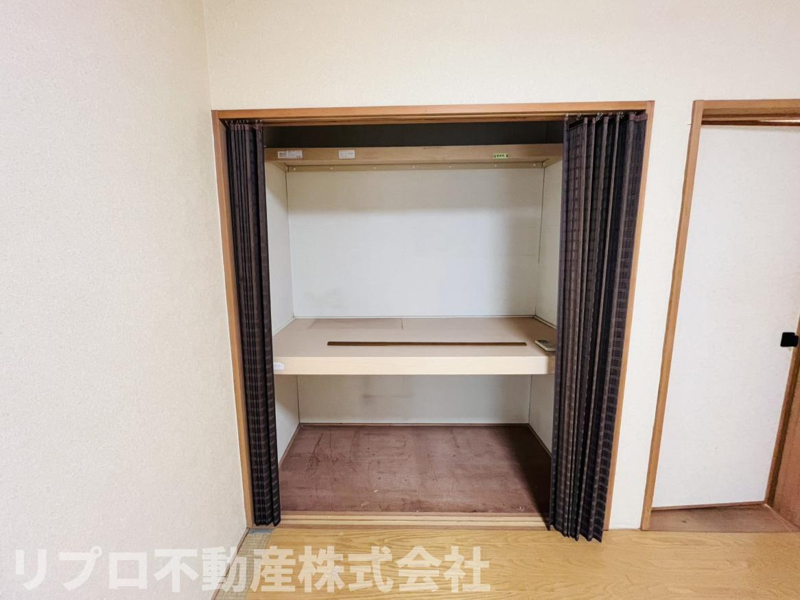 野田市柳沢戸建の収納|和室の収納（押入れ）