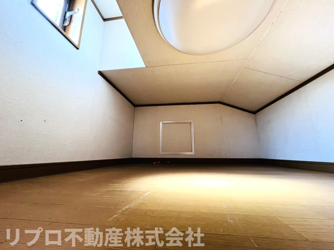 野田市柳沢戸建の収納|グルニエは通気性良好で収納力あります！