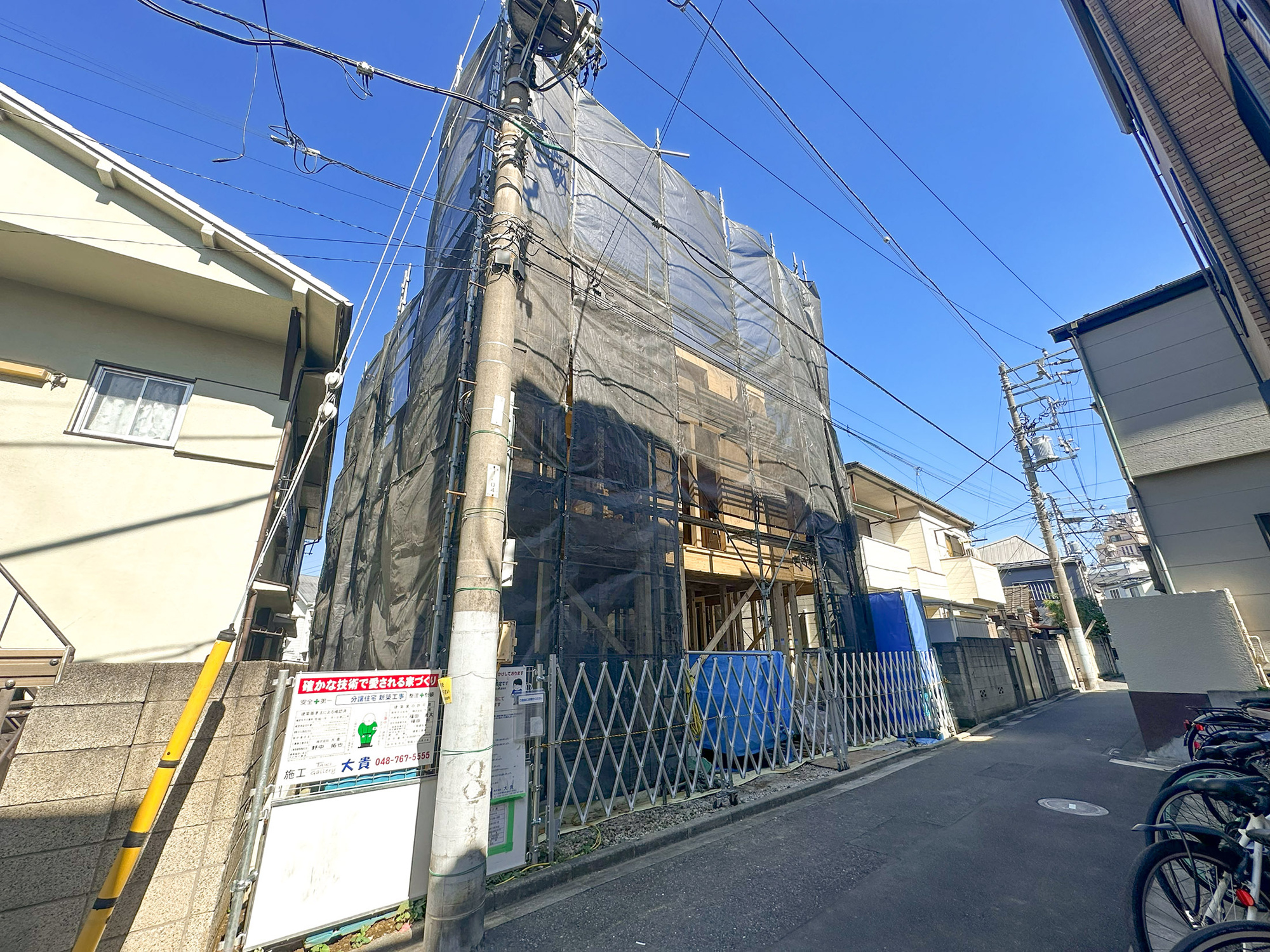 新築分譲［ミラクラス弥生町Ⅲ］の前面道路含む現地写真|現地写真（2026年10月撮影）