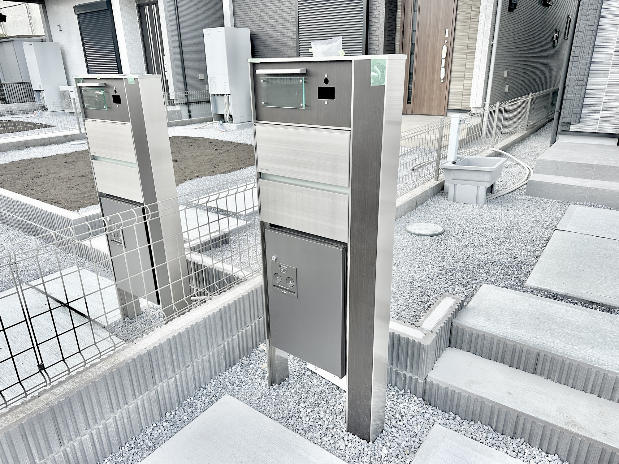 宇都宮市清原台３丁目　新築住宅全３棟の設備|おしゃれな機能ポールにはポスト、インターフォン、表札設置可能です♪