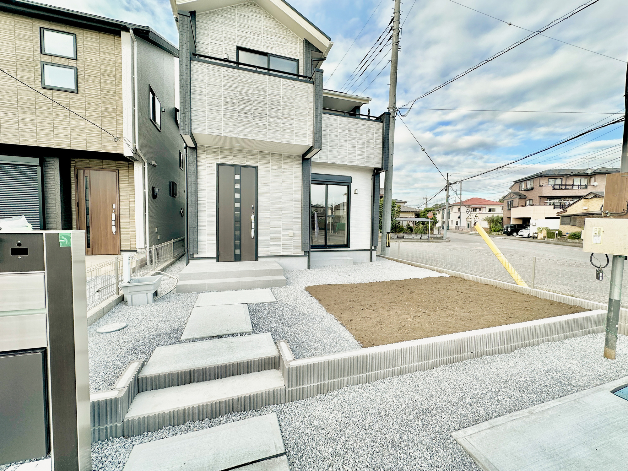 宇都宮市清原台３丁目　新築住宅全３棟の庭|お庭での家庭菜園・ガーデニングを通じて、お子様と一緒に育てていくと、思い出も増えていきそうですね♪