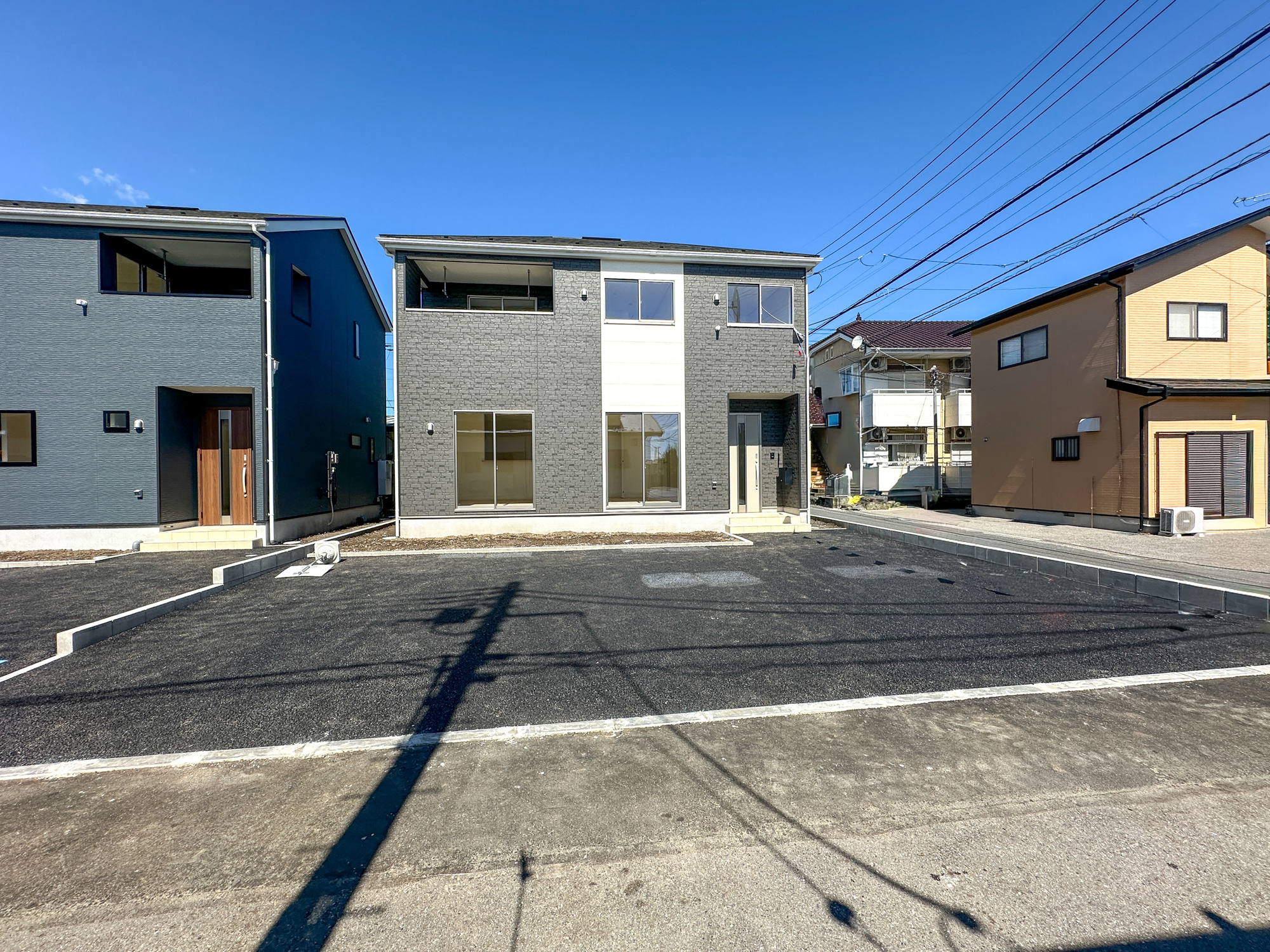 宇都宮市若草５丁目の新築一戸建の庭|コンクリート施工で除草の手間がはぶけます♪