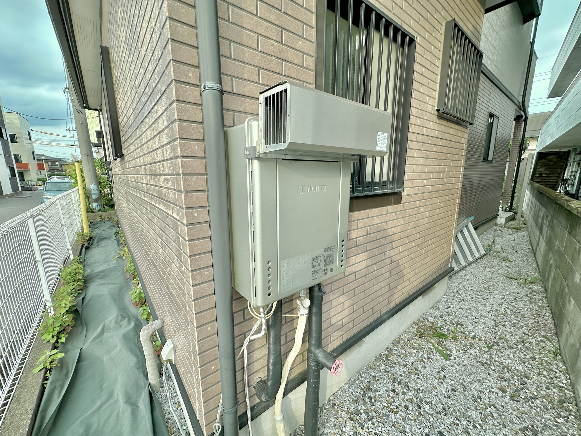 宇都宮市東峰町　中古住宅全１棟の発電・温水設備|月々のガス代が優しい高効率給湯器♪