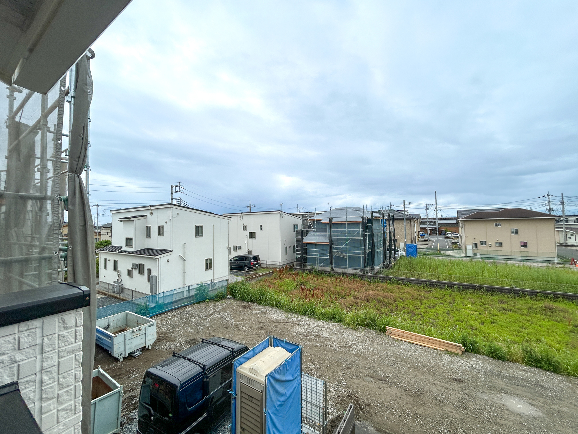 前橋市箱田町第9期　新築住宅全7棟の展望|低層の一戸建てを中心とした街並みが整然と続き、周辺は高い建物が建っていないので、採光や開放性に恵まれ、空が広く緑の多い閑静な趣を感じる環境です。
