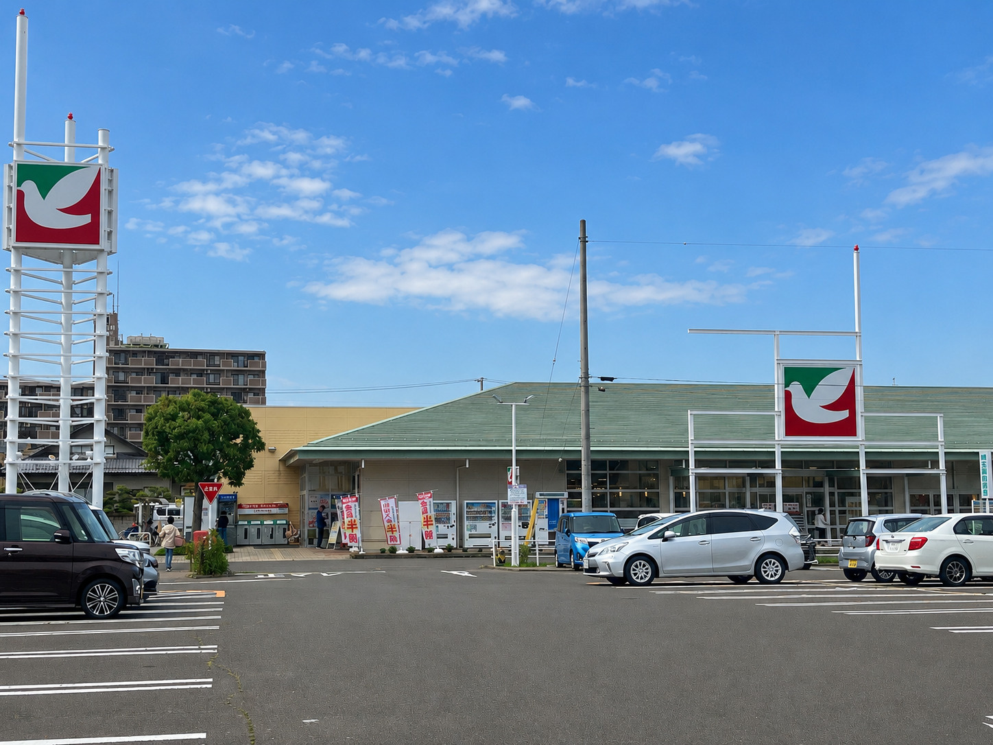  ≪南向き×陽当たり◎≫ライオンズマンション大和町四丁目のその他|2026年6月撮影。現地周辺の商業施設の様子です。日常の買い出しに利用しやすい距離感です！