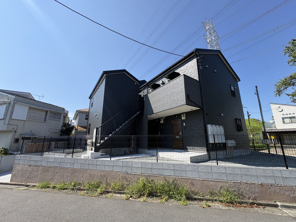 洗練のデザインと快適性が息づく新築収益アパート の画像