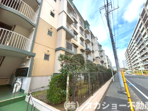 パイロットハウス検見川　1号棟の外観