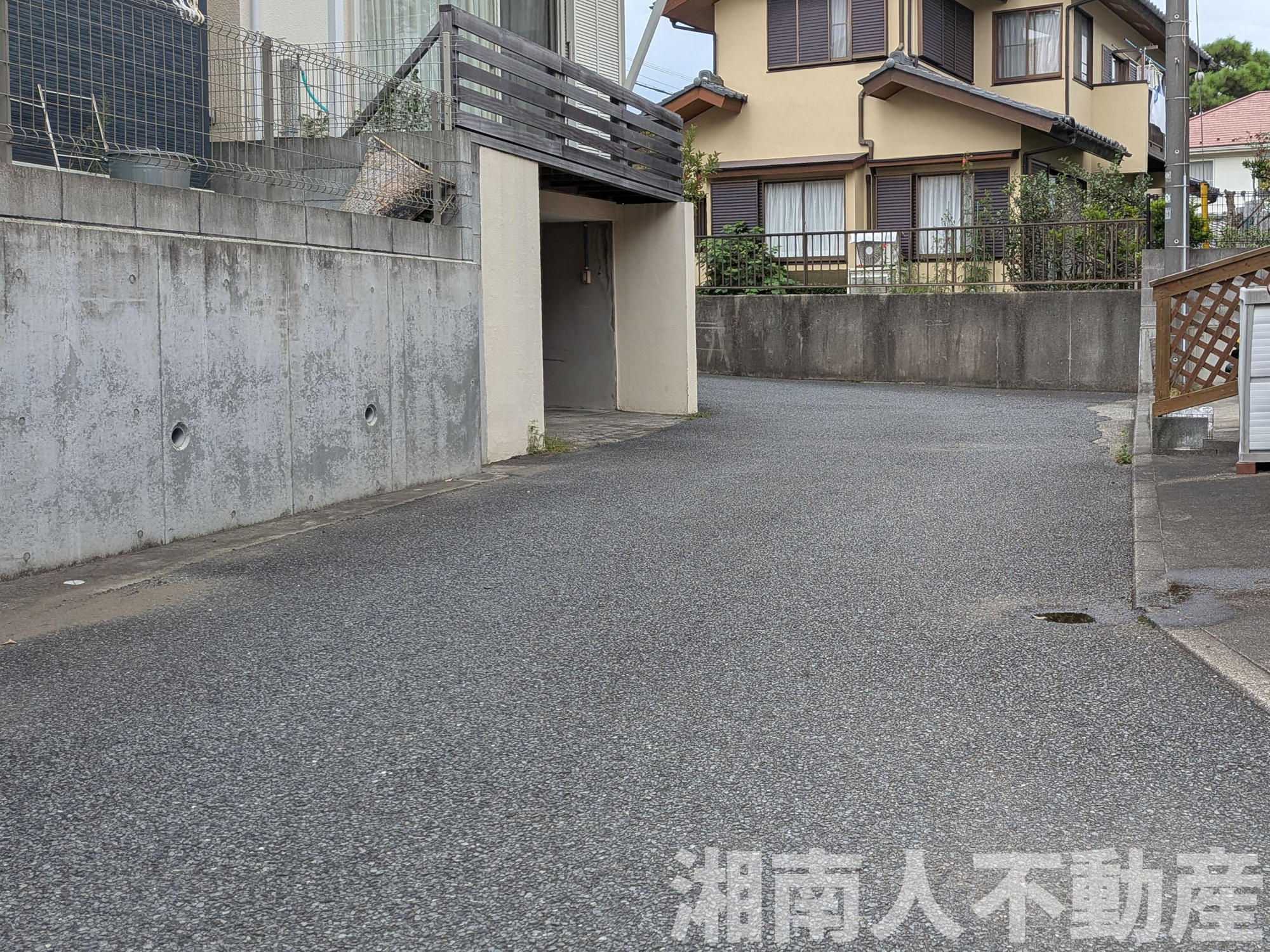 藤沢市片瀬４丁目１４－２６戸建の周辺