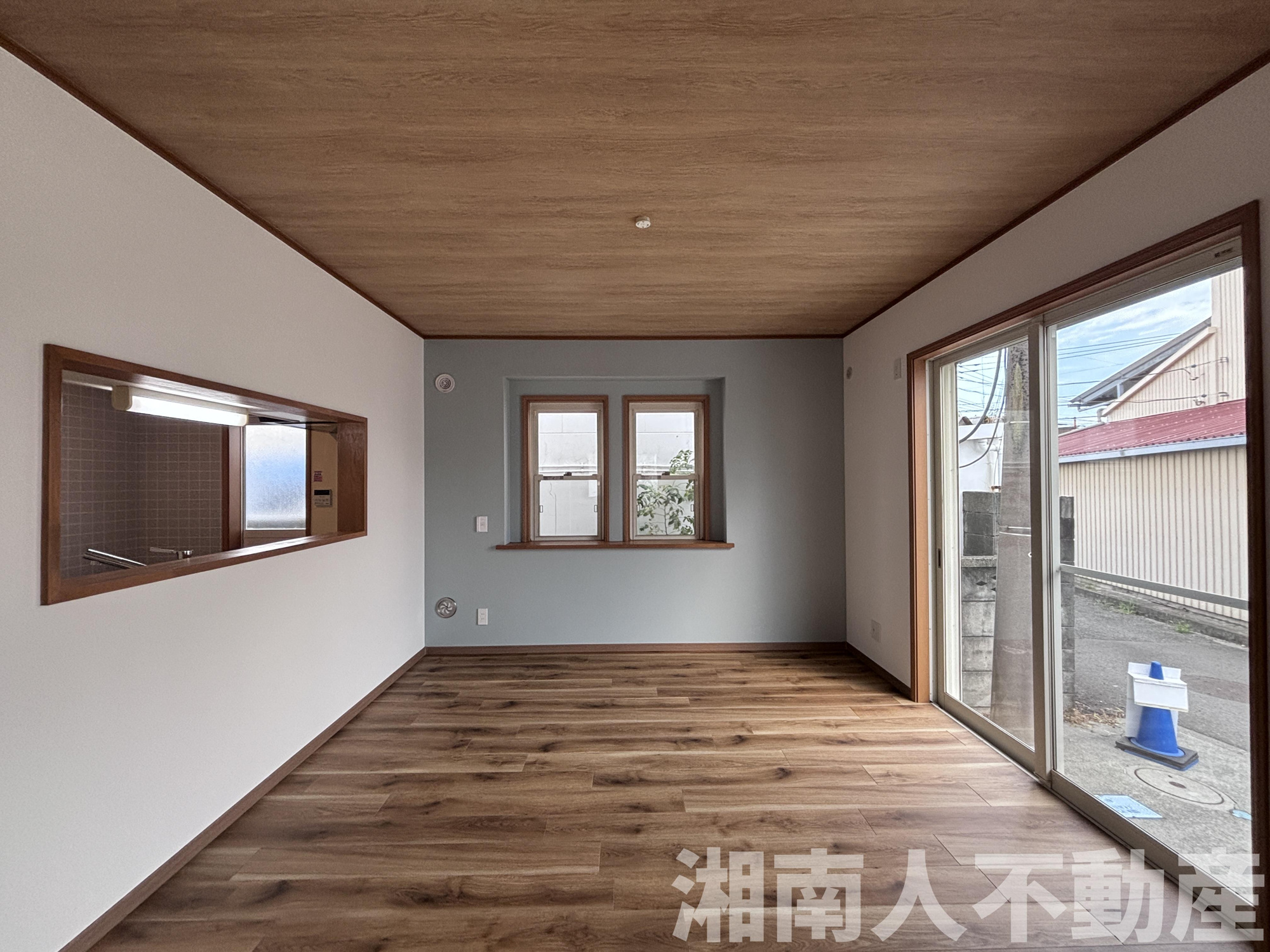 茅ケ崎市南湖５丁目１６－４３戸建の居間・リビング|使いやすい居間です