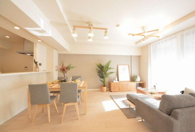 ライオンズステージ横濱元町の居間・リビング