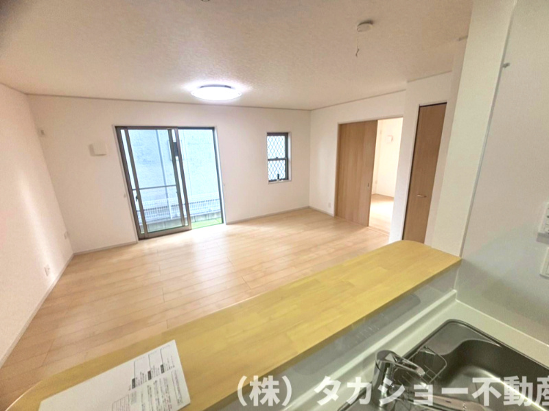 稲毛区長沼町　中古戸建の居間・リビング