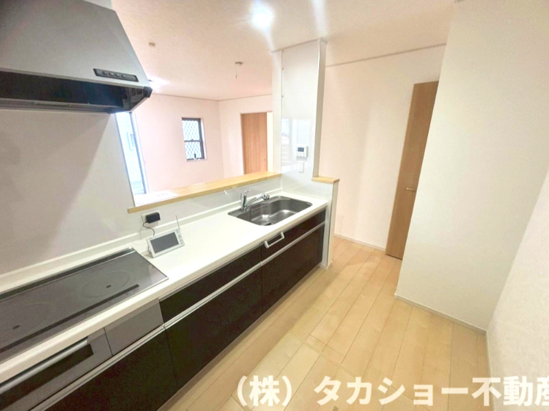 稲毛区長沼町　中古戸建のキッチン