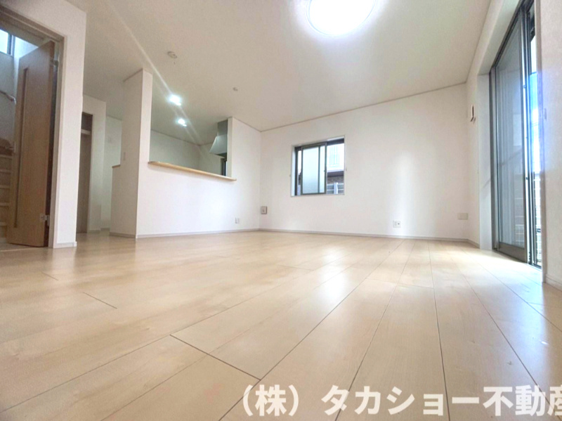稲毛区長沼町　中古戸建の居間・リビング