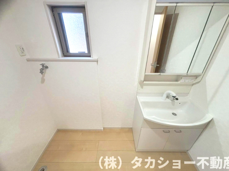稲毛区長沼町　中古戸建の独立洗面台