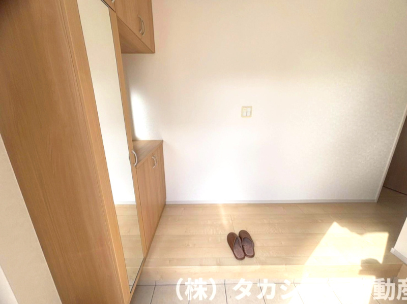 稲毛区長沼町　中古戸建の玄関