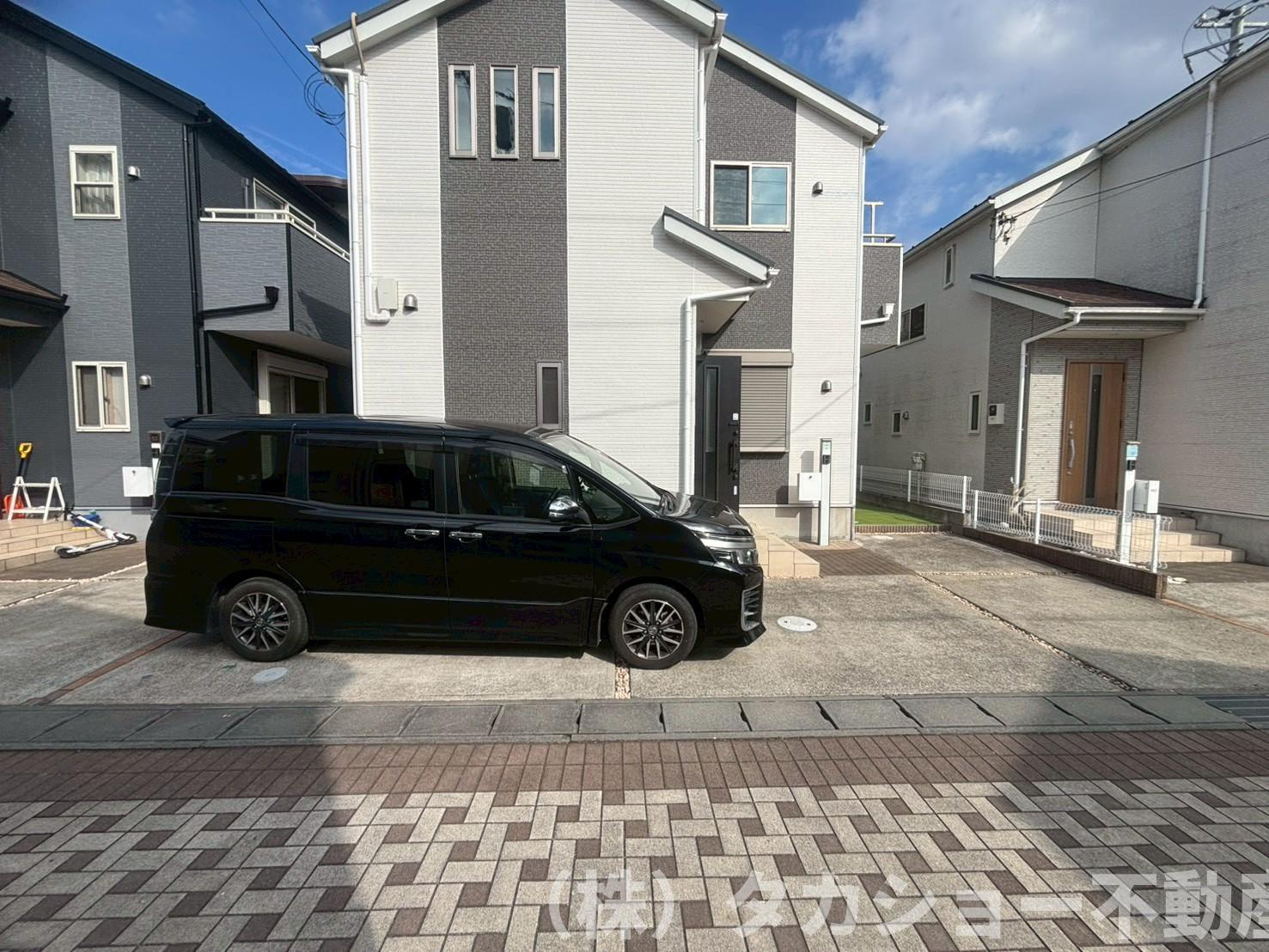 稲毛区長沼町　中古戸建の駐車場
