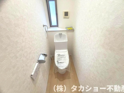稲毛区長沼町　中古戸建のトイレ