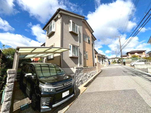 市原市西広4丁目　中古戸建の前面道路含む現地写真