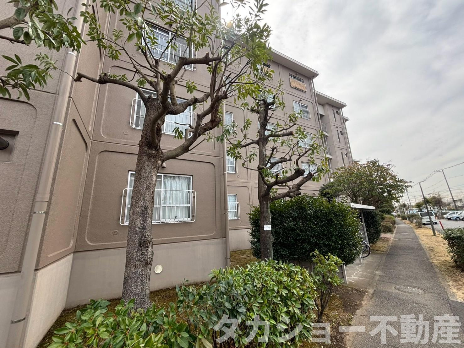 秋津第一団地　2号棟の外観
