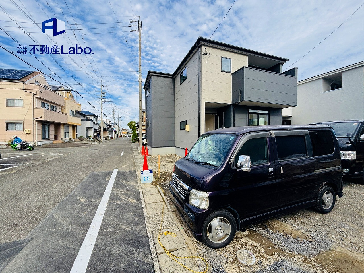 リーブルガーデン　駿河区下川原1丁目2期　～全3棟～の前面道路含む現地写真|空が広く感じられる開放的なロケーション♪
