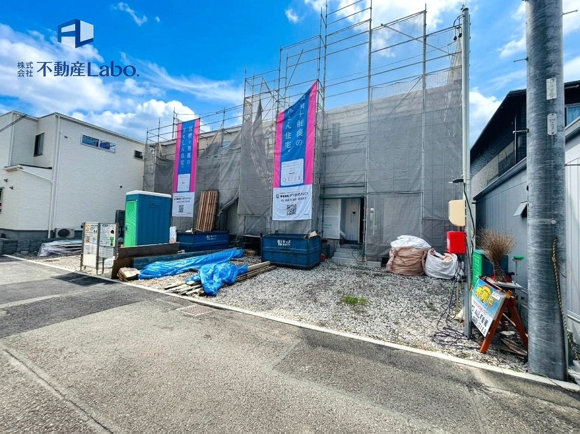 クレイドルガーデン　清水区江尻台町第3　全2棟の前面道路含む現地写真|制震装置がついているので繰り返す余震にも強くて安心です♪