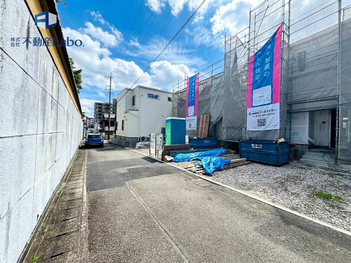 クレイドルガーデン　清水区江尻台町第3　全2棟の前面道路含む現地写真|両棟とも浸水被害に強い設計となっています！