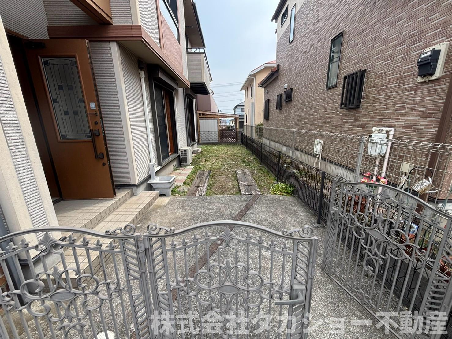 市原市光風台5丁目　中古戸建の駐車場