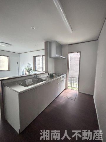 茅ヶ崎市中島　中古戸建のキッチン|キッチンでお料理をお楽しみください