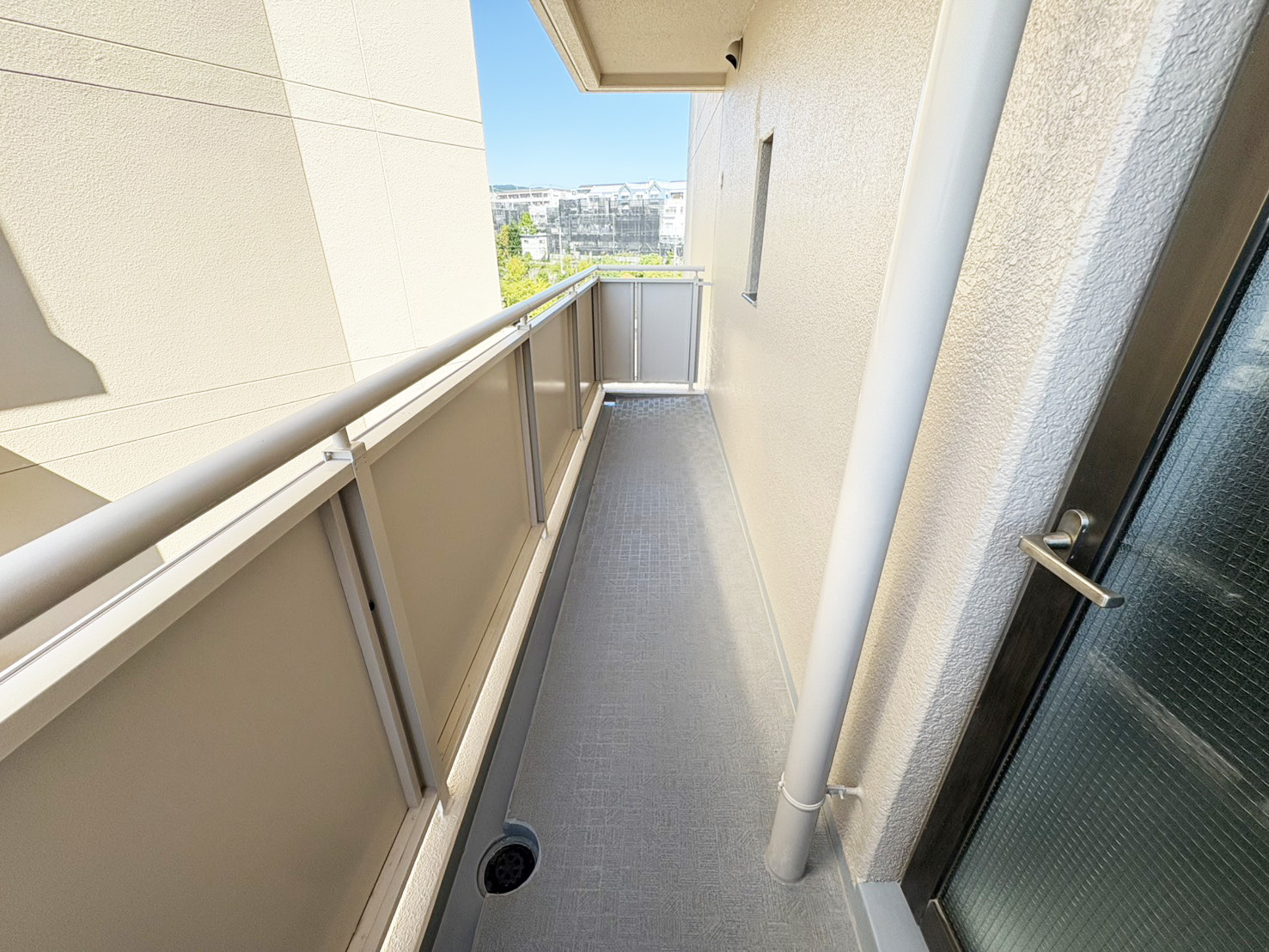 高槻市上土室１丁目の中古マンションのバルコニー|南側バルコニーです。